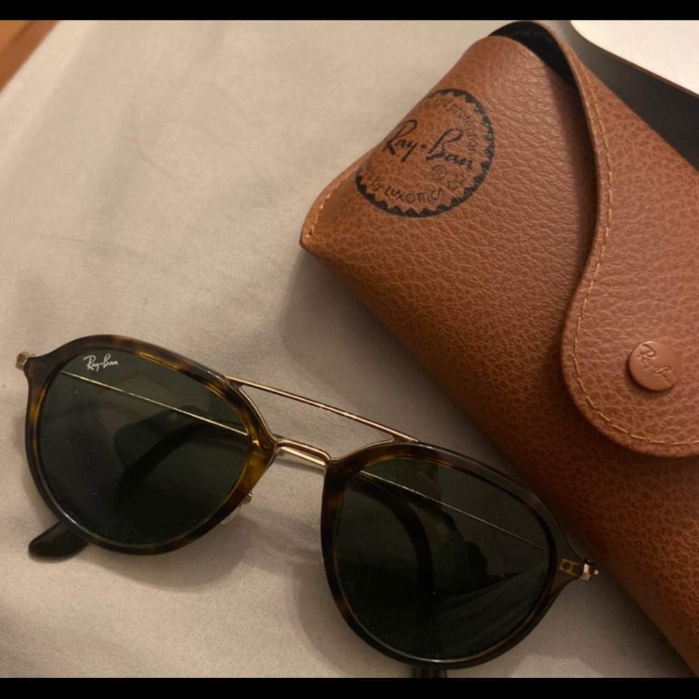 Brand new Ray Bans!!